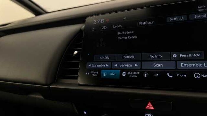 Honda Jazz Hybrid 1.5 i-MMD (122ps) Advance eCVT 