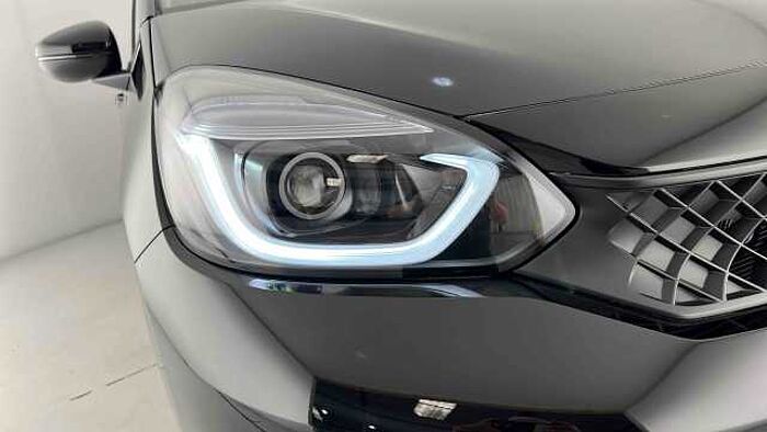 Honda Jazz Hybrid 1.5 i-MMD (122ps) Advance Sport eCVT 