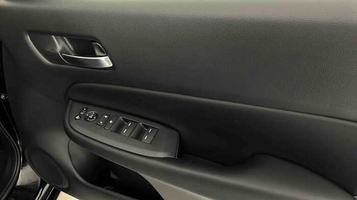 Honda Jazz Hybrid 1.5 i-MMD (122ps) Crosstar Advance eCVT 